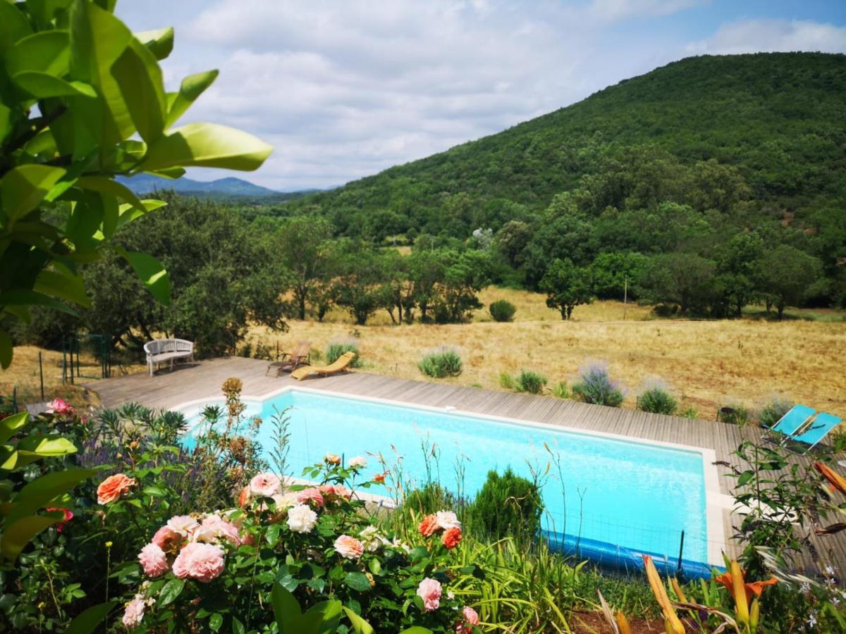 Domaine De Montbarri Bed & Breakfast La Tour-sur-Orb Bagian luar foto