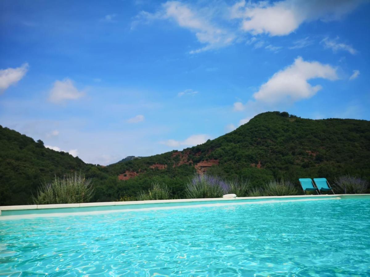 Domaine De Montbarri Bed & Breakfast La Tour-sur-Orb Bagian luar foto
