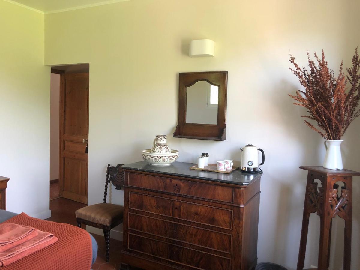 Domaine De Montbarri Bed & Breakfast La Tour-sur-Orb Bagian luar foto