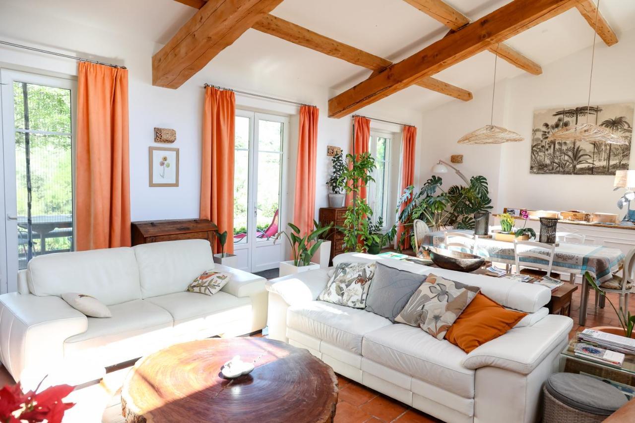 Domaine De Montbarri Bed & Breakfast La Tour-sur-Orb Bagian luar foto